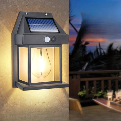 Āra sienas lampas ar saules enerģijas uzlādi