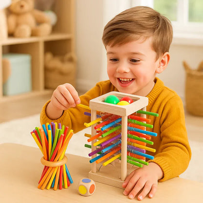 Koka izglītojošā spēle ar bumbiņām un kociņiem