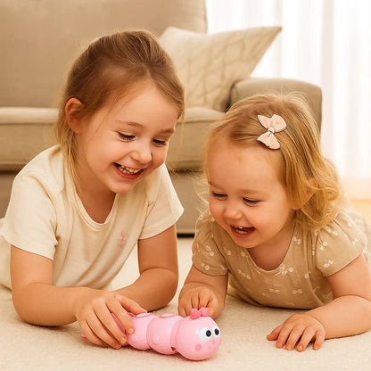 Nakrūvējama kāpura rotaļlieta bērniem – attīsta spēju gulēt uz vēderiņa un veicina rāpošanu