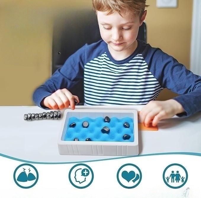 Magnētiskā stratēģijas spēle