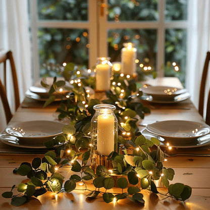 Dekoratīvā gaismas virtene ar zaļuma akcentiem